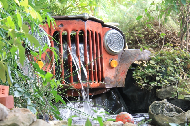 willys jeep fountain closeup
